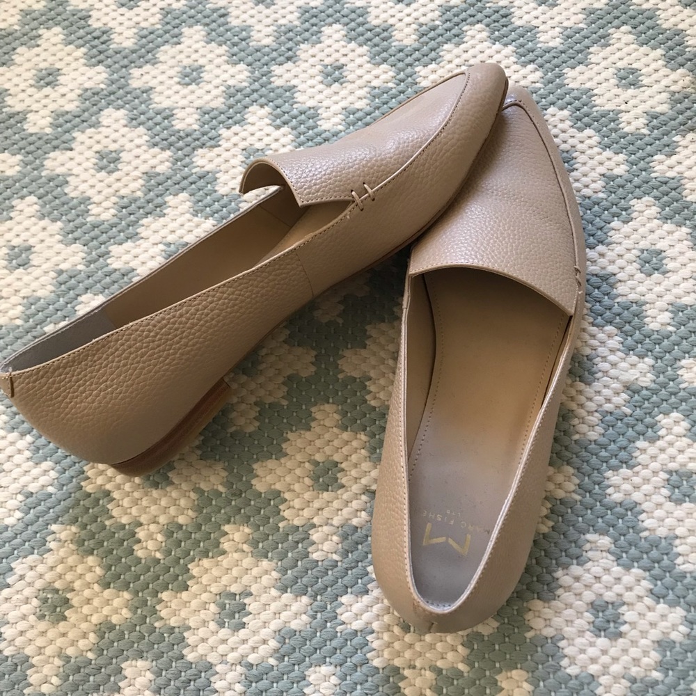 Marc Fisher Zurri Pointed Toe Tan Loafer, Size 8